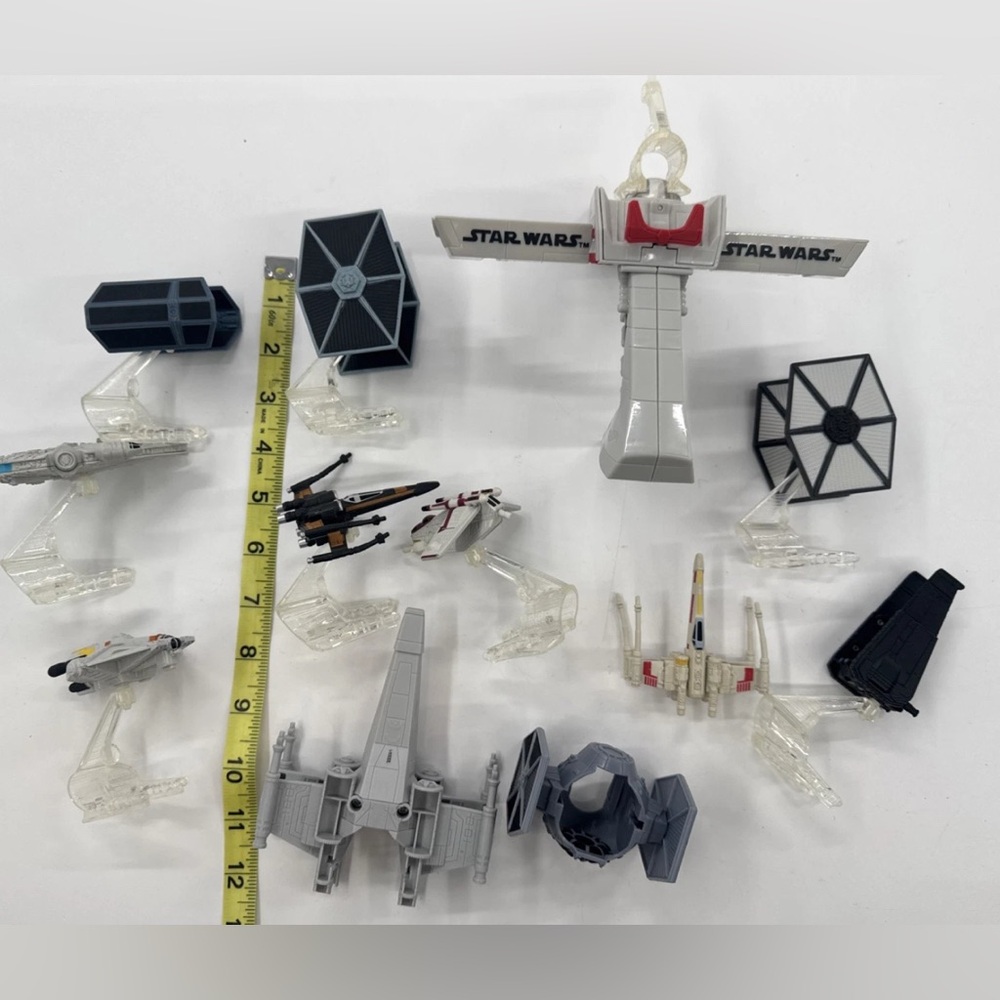 Hot Wheels Star Wars Starship Lot with Stands Flight Controller Some Diecast - Picture 2 of 8